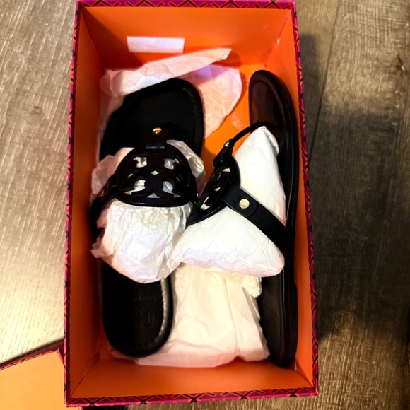 Tory Burch Miller Sandal Perfect Black Vegan Leather Size 9 - Picture 5 of 7